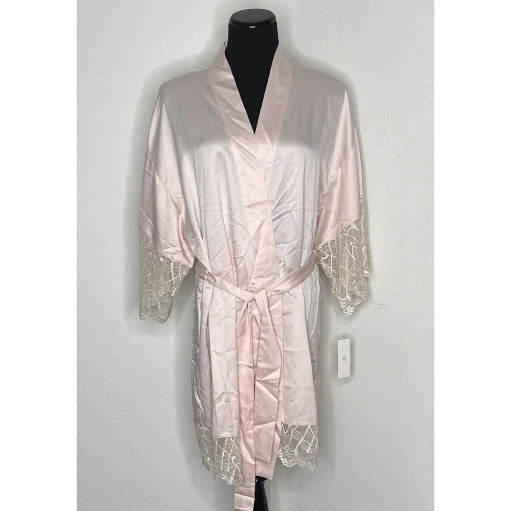 Flora Nikrooz Satin Short Robe Pink‎ Medium NWT